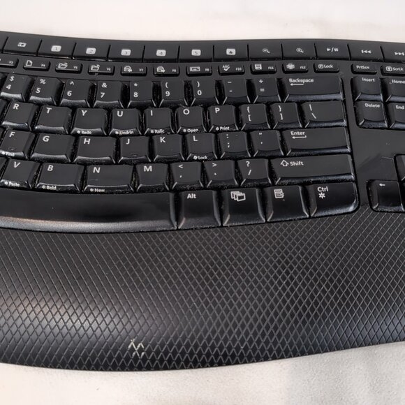 Microsoft Comfort Curve Keyboard 5000 w/ USB Dongle TESTED Black WUG0872 Slim - Picture 6 of 15